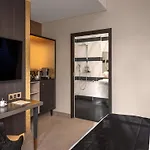 Ξενοδοχείο Niepce Paris, Curio Collection By Hilton 4*