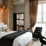Niepce Paris, Curio Collection By Hilton Παρίσι