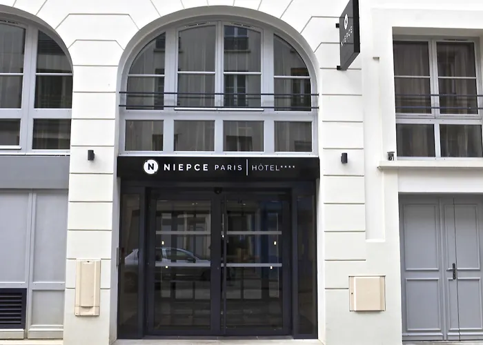 Niepce Paris, Curio Collection By Hilton Hotel Parigi