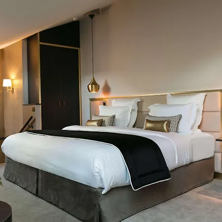 Niepce Paris, Curio Collection By Hilton Hotel 4*