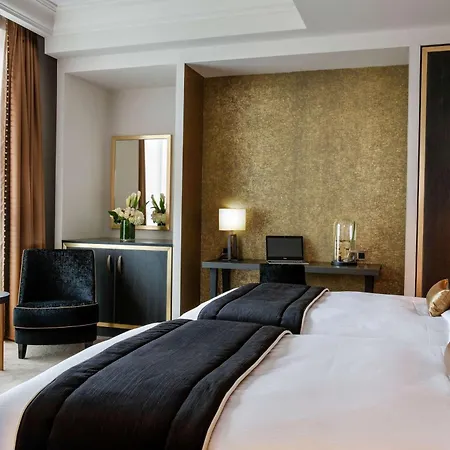 Niepce Paris, Curio Collection By Hilton Paris