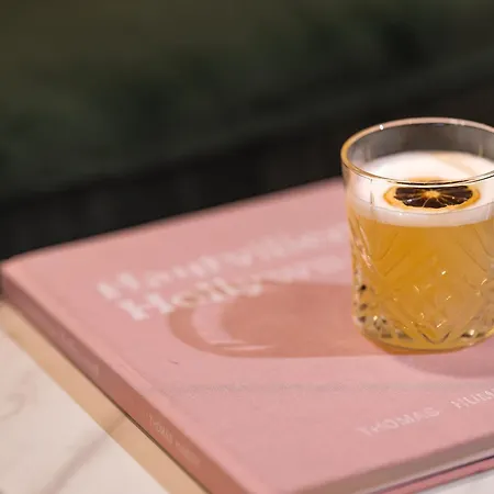 Hotel Niepce Paris, Curio Collection By Hilton