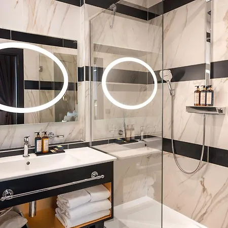 Hotel Niepce Paris, Curio Collection By Hilton