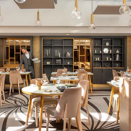 Niepce Paris, Curio Collection By Hilton 4*