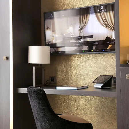 Niepce Paris, Curio Collection By Hilton Hotel
