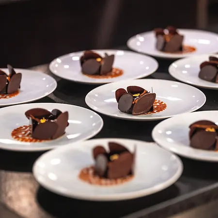 Hotel Niepce Paris, Curio Collection By Hilton Parigi