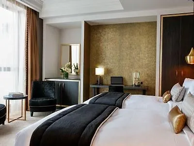 Niepce Paris, Curio Collection By Hilton Hotel Parijs