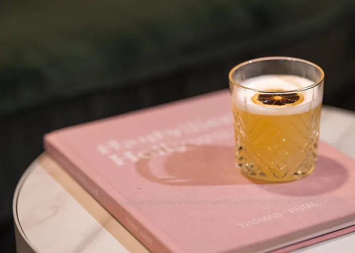 Hotel Niepce Paris, Curio Collection By Hilton