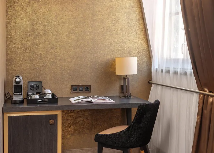 Niepce Paris, Curio Collection By Hilton Отель