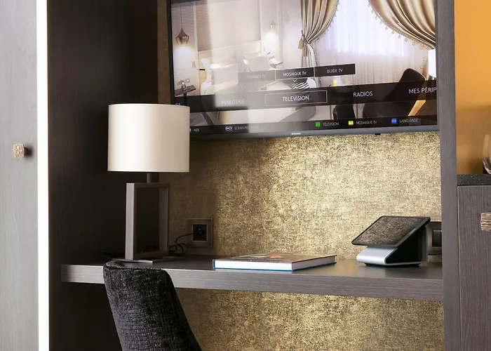 Niepce Paris, Curio Collection By Hilton Hotel