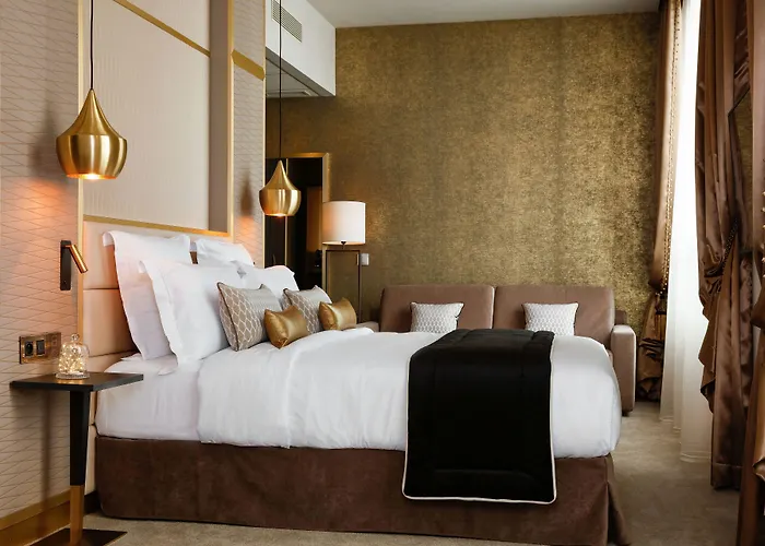 Hotel Niepce Paris, Curio Collection By Hilton
