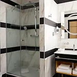 Niepce Paris, Curio Collection By Hilton 4* Párizs